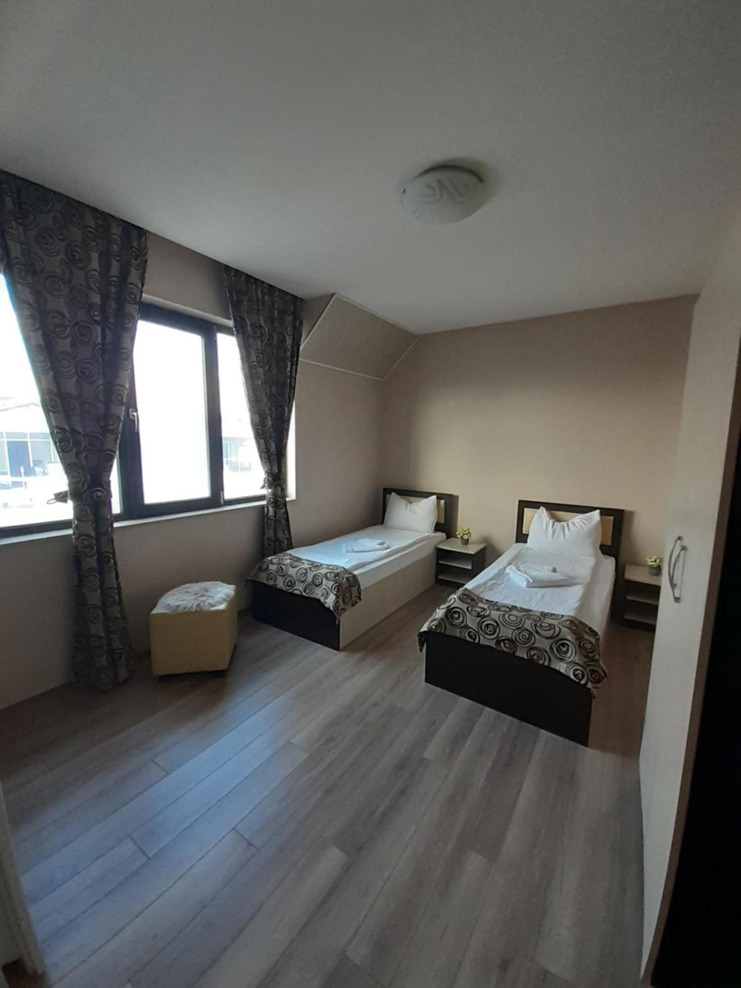Alexander Hotel Asenowgrad Zewnętrze zdjęcie
