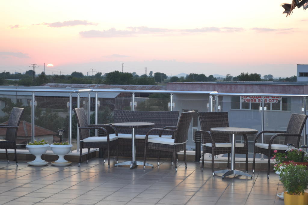 Alexander Hotel Asenowgrad Zewnętrze zdjęcie