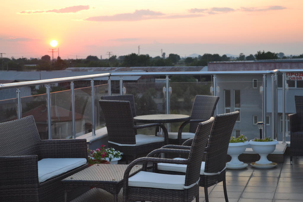 Alexander Hotel Asenowgrad Zewnętrze zdjęcie