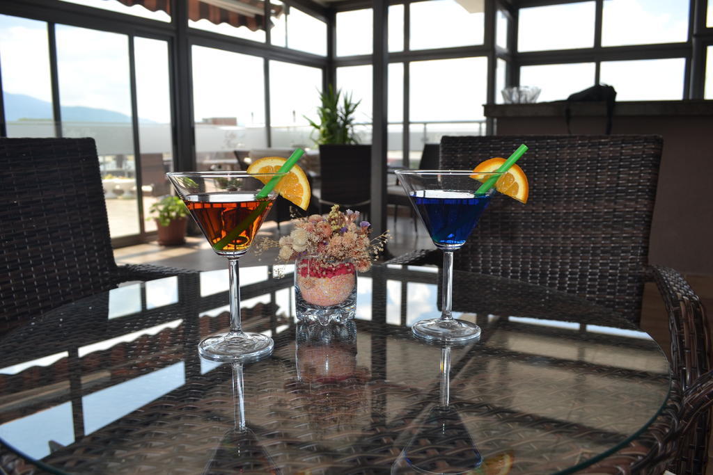 Alexander Hotel Asenowgrad Zewnętrze zdjęcie