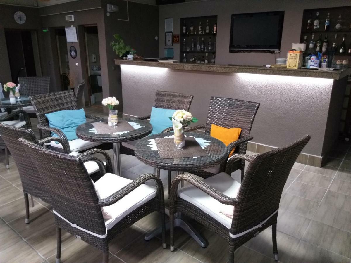 Alexander Hotel Asenowgrad Zewnętrze zdjęcie