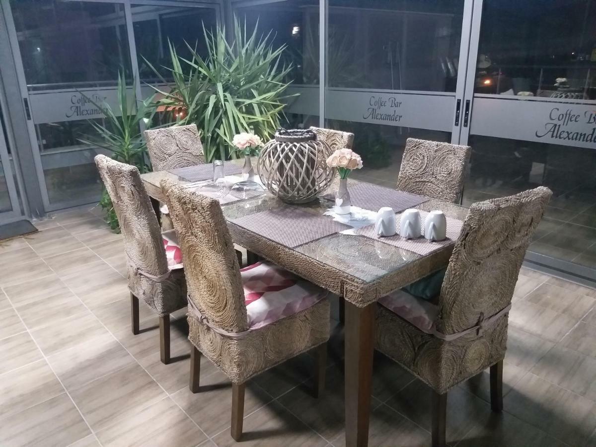 Alexander Hotel Asenowgrad Zewnętrze zdjęcie